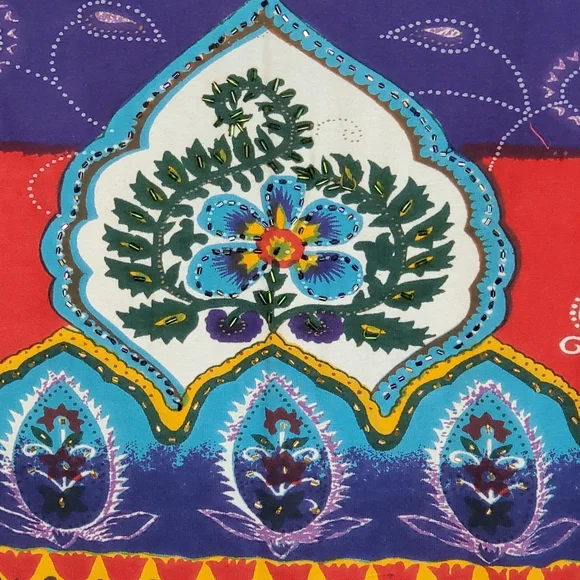 Colorful Crop Tee with Beadwork - Picture 3 of 10